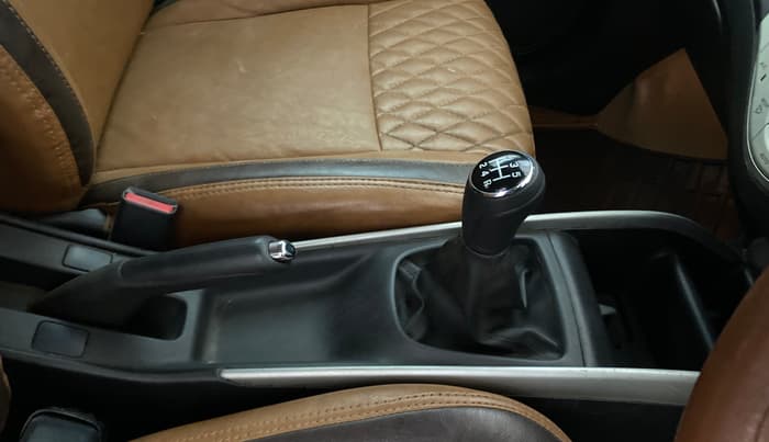 2018 Maruti Baleno ALPHA PETROL 1.2, Petrol, Manual, 72,147 km, Gear Lever