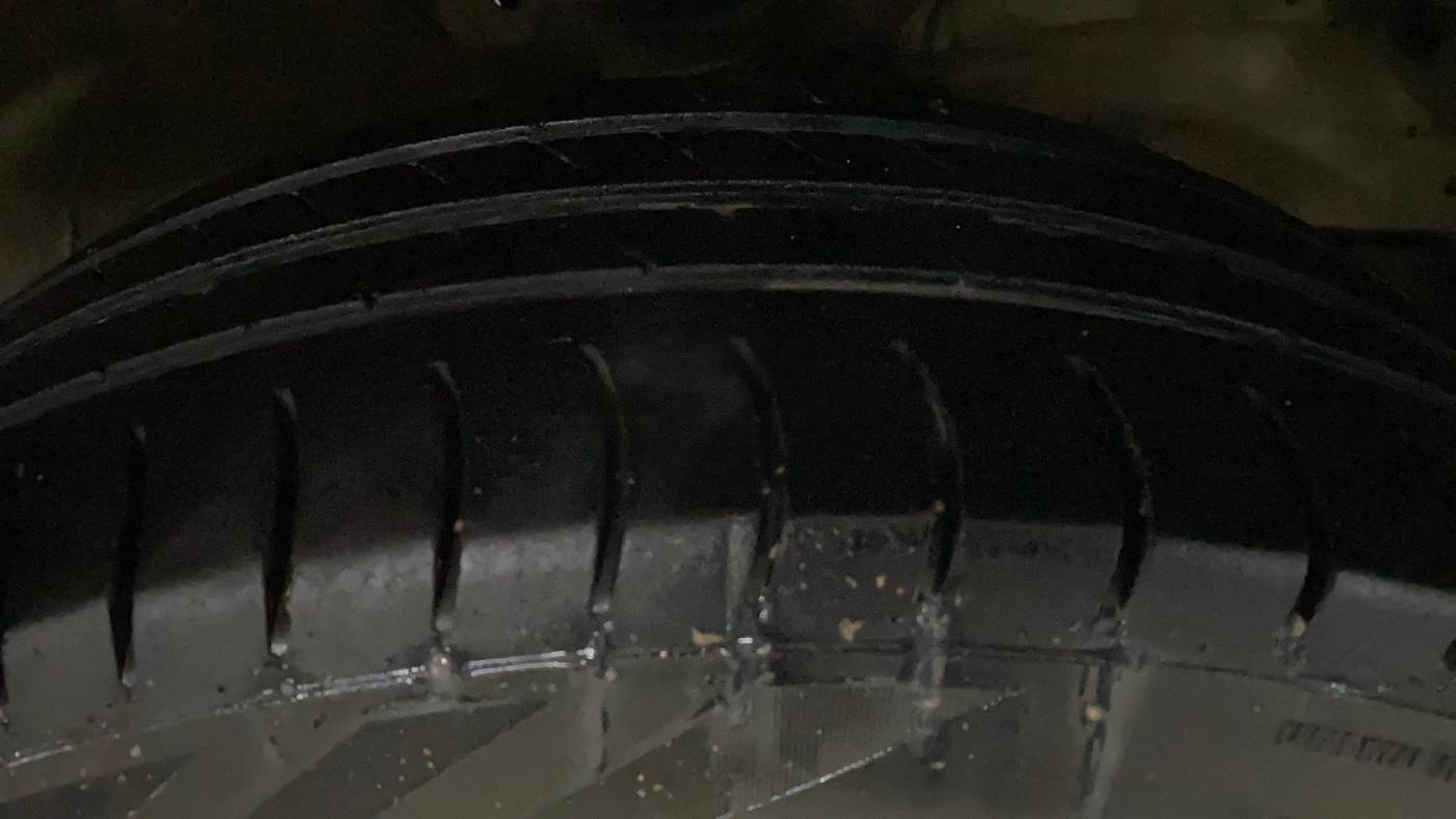 2020 Maruti S PRESSO VXI+, CNG, Manual, 1,08,438 km, Right Front Tyre Tread
