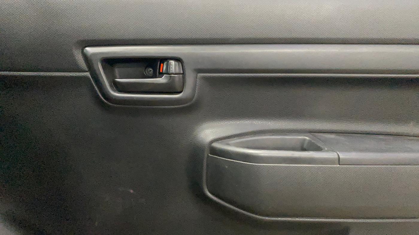 2020 Maruti S PRESSO VXI+, CNG, Manual, 1,08,438 km, Driver Side Door Panels Control