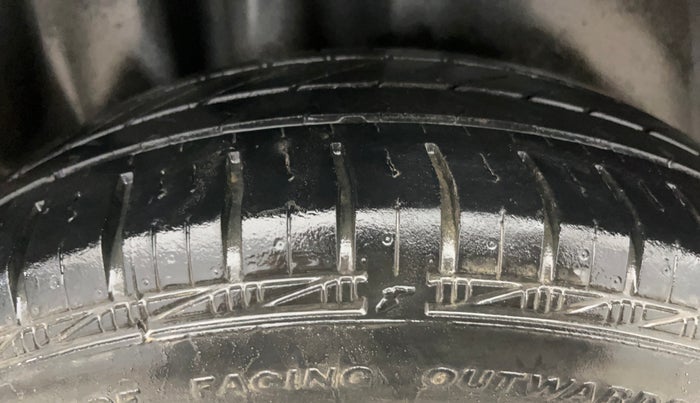 2021 Volkswagen Polo TRENDLINE 1.0L, Petrol, Manual, 58,213 km, Right Rear Tyre Tread