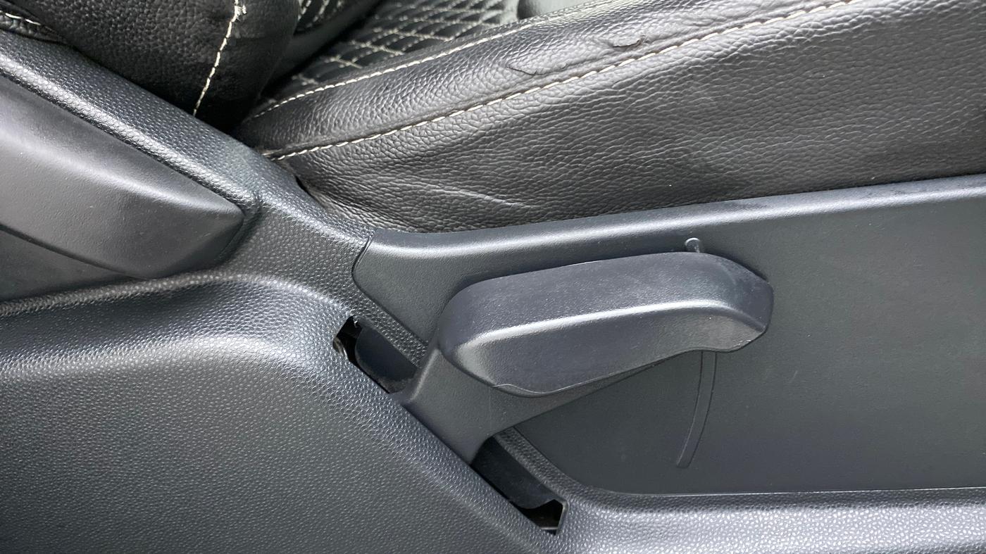 2020 Ford Ecosport 1.5 TITANIUM PLUS TI VCT AT, Petrol, Automatic, 31,112 km, Driver Side Adjustment Panel
