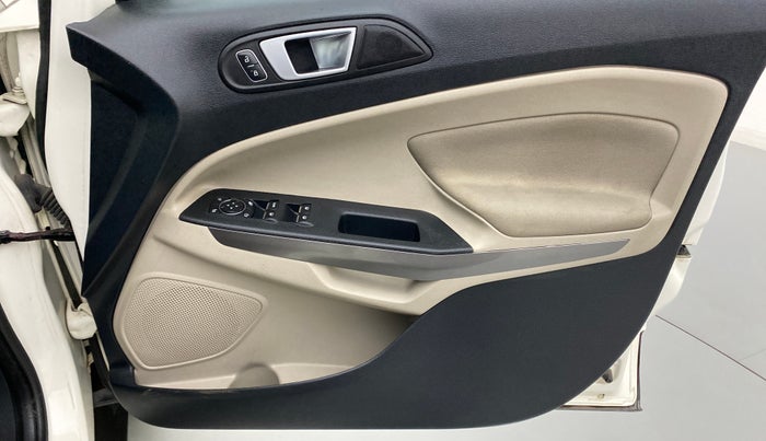 2020 Ford Ecosport 1.5 TITANIUM PLUS TI VCT AT, Petrol, Automatic, 31,112 km, Driver Side Door Panels Control