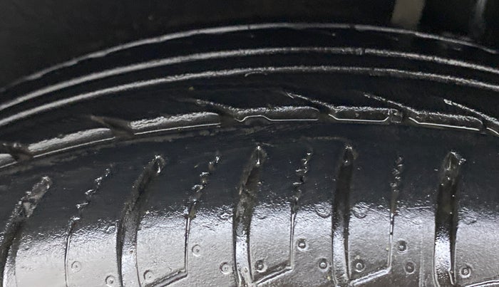 2020 Ford Ecosport 1.5 TITANIUM PLUS TI VCT AT, Petrol, Automatic, 31,112 km, Left Rear Tyre Tread
