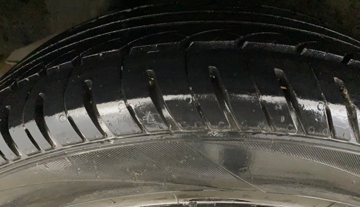 2017 Honda Amaze 1.2L I-VTEC S, Petrol, Manual, 89,443 km, Right Rear Tyre Tread