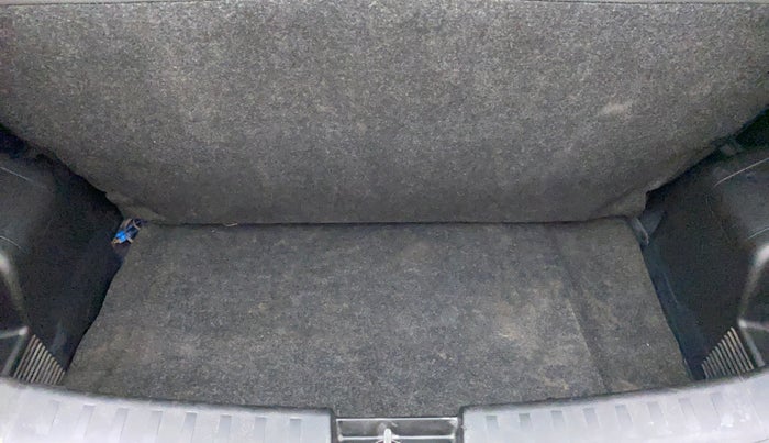 2013 Maruti Swift VDI, Diesel, Manual, 79,168 km, Boot Inside View