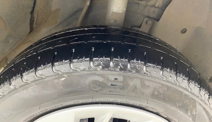 2018 Datsun Go T, CNG, Manual, 81,196 km, Right Front Tyre Tread