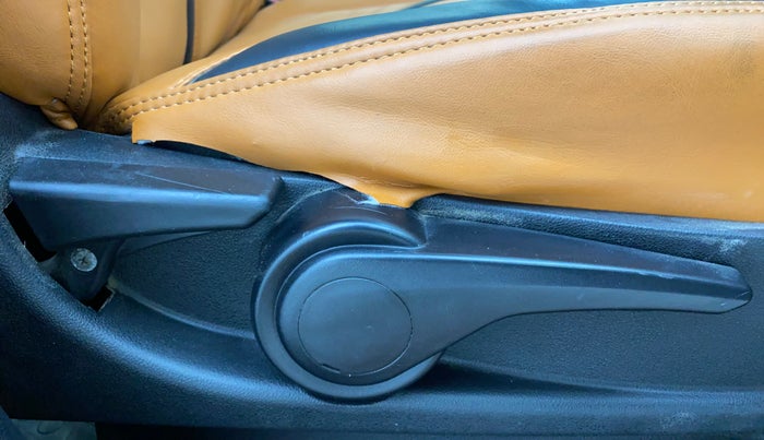 2018 Tata Tiago XZ PETROL, Petrol, Manual, 48,517 km, Driver Side Adjustment Panel