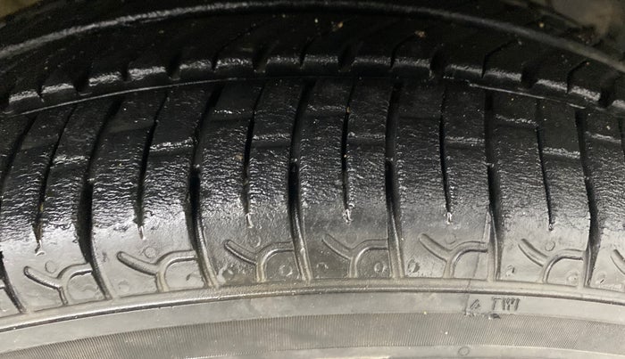 2022 Hyundai NEW SANTRO SPORTZ AMT, Petrol, Automatic, 17,113 km, Right Front Tyre Tread