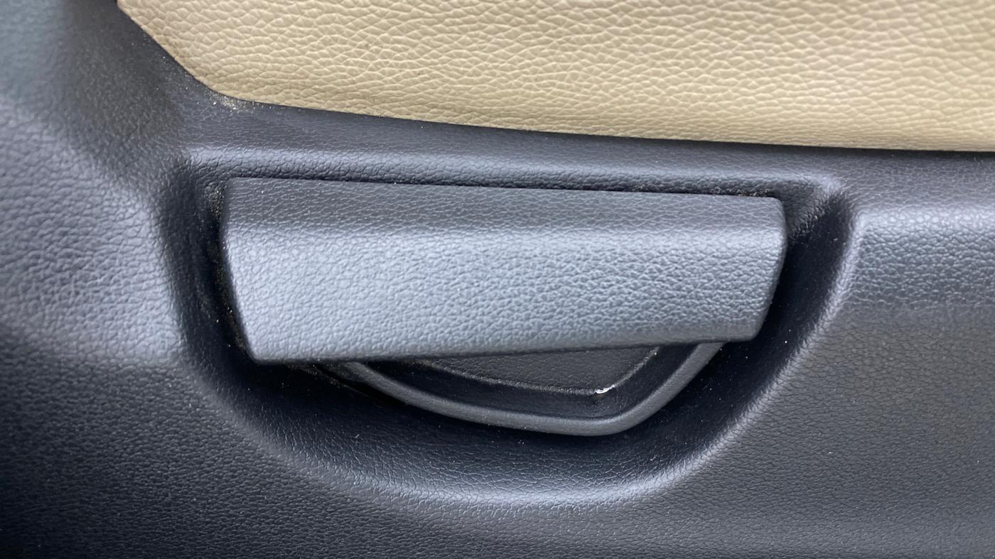 2022 Hyundai NEW SANTRO SPORTZ AMT, Petrol, Automatic, 17,113 km, Driver Side Adjustment Panel