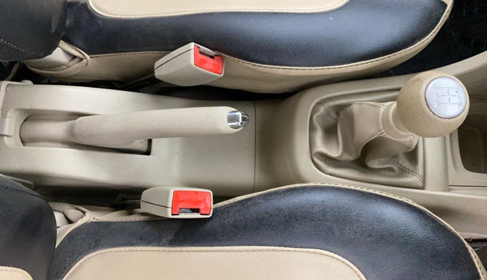 2015 Maruti Swift Dzire VXI, Petrol, Manual, 47,451 km, Gear Lever