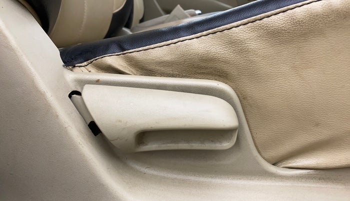 2015 Maruti Swift Dzire VXI, Petrol, Manual, 47,451 km, Driver Side Adjustment Panel