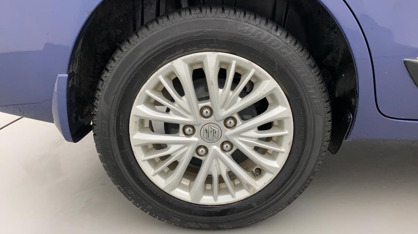 2018 Maruti Ertiga ZXI+ SHVS, Petrol, Manual, 33,675 km, Right Rear Wheel