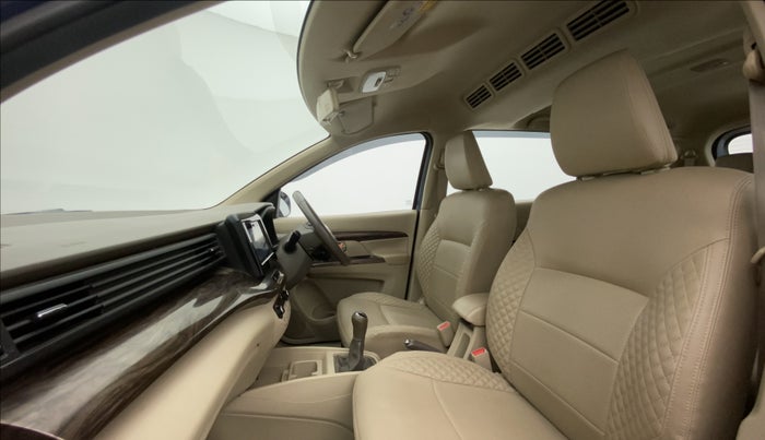 2018 Maruti Ertiga ZXI+ SHVS, Petrol, Manual, 33,675 km, Right Side Front Door Cabin