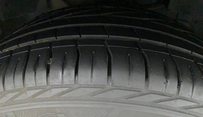 2022 Tata NEXON XZ PLUS PETROL KAZIRANGA, Petrol, Manual, 16,581 km, Right Front Tyre Tread
