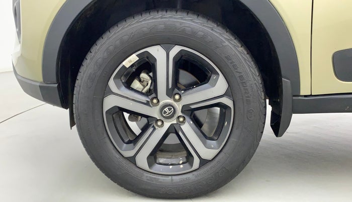 2022 Tata NEXON XZ PLUS PETROL KAZIRANGA, Petrol, Manual, 16,581 km, Left Front Wheel