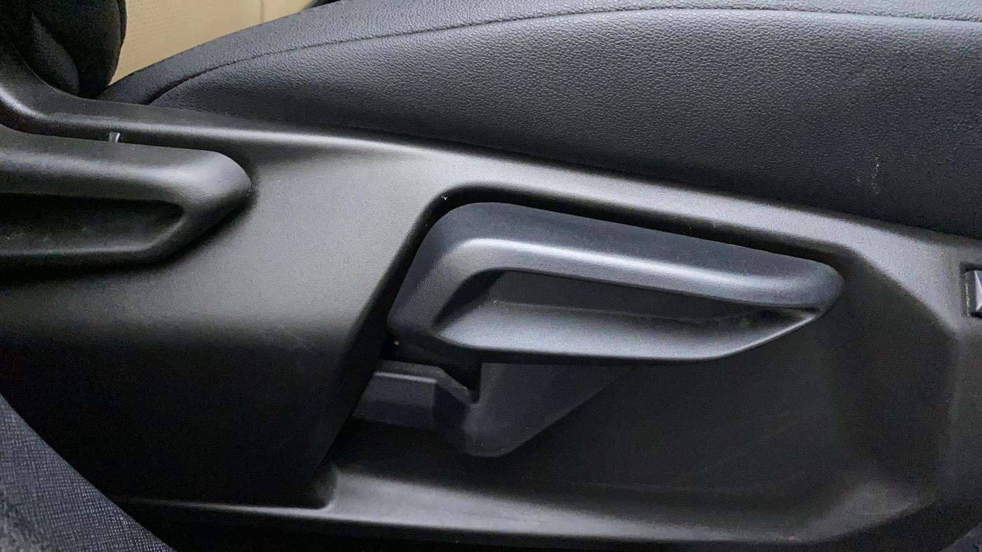 2022 Tata NEXON XZ PLUS PETROL KAZIRANGA, Petrol, Manual, 16,581 km, Driver Side Adjustment Panel