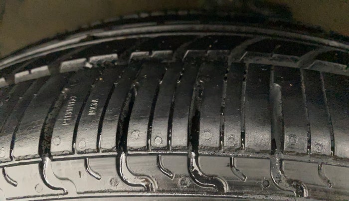 2015 Maruti Celerio VXI, Petrol, Manual, 8,719 km, Left Front Tyre Tread