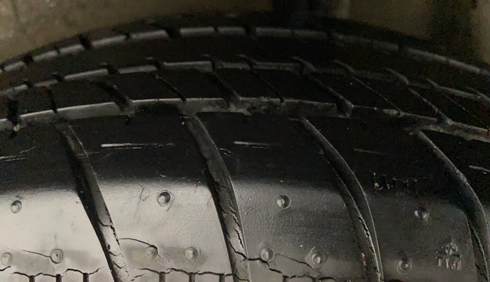 2015 Maruti Celerio VXI, Petrol, Manual, 8,719 km, Left Rear Tyre Tread