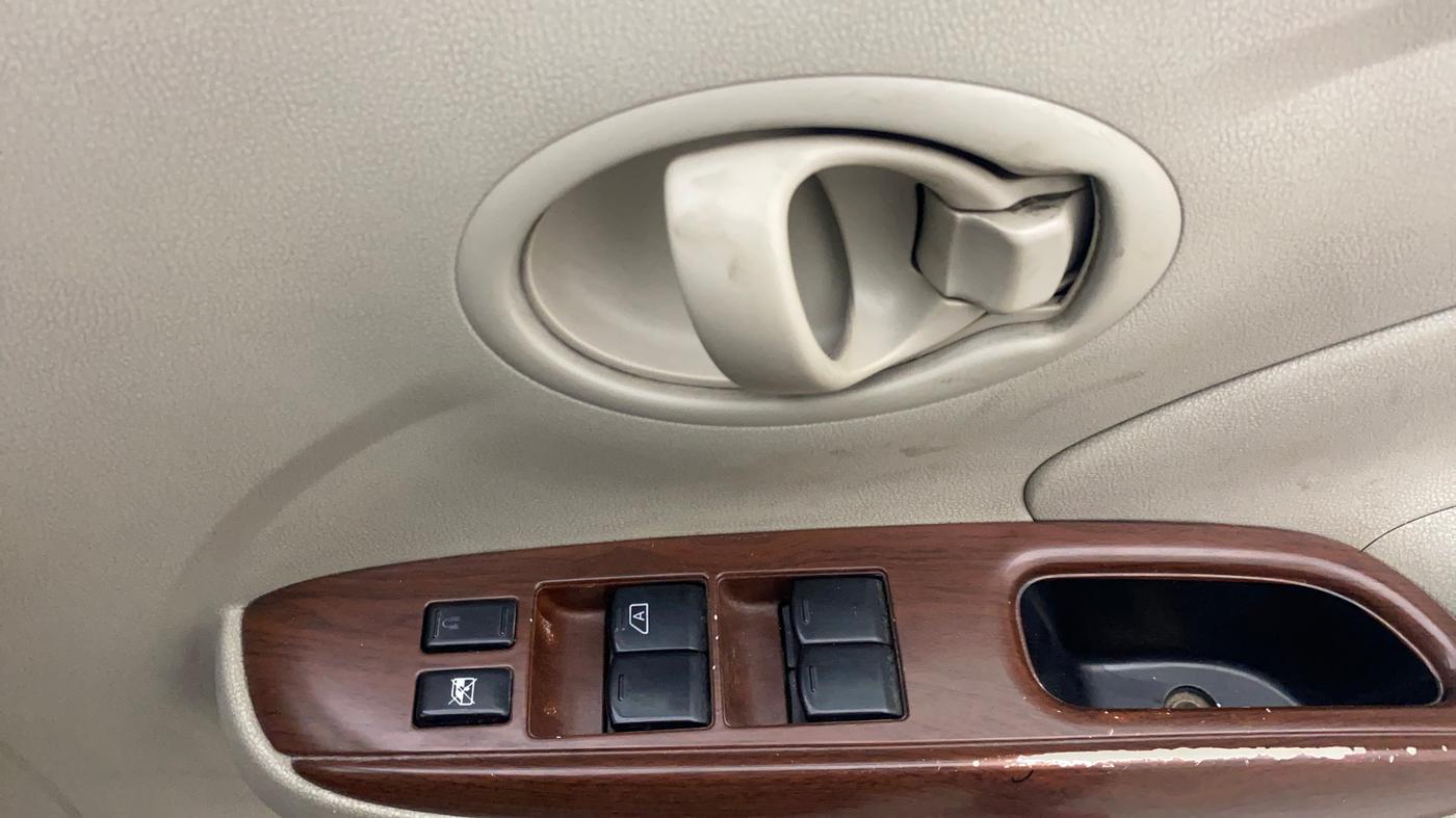 2012 Nissan Sunny XL DIESEL, Diesel, Manual, 1,17,917 km, Driver Side Door Panels Control