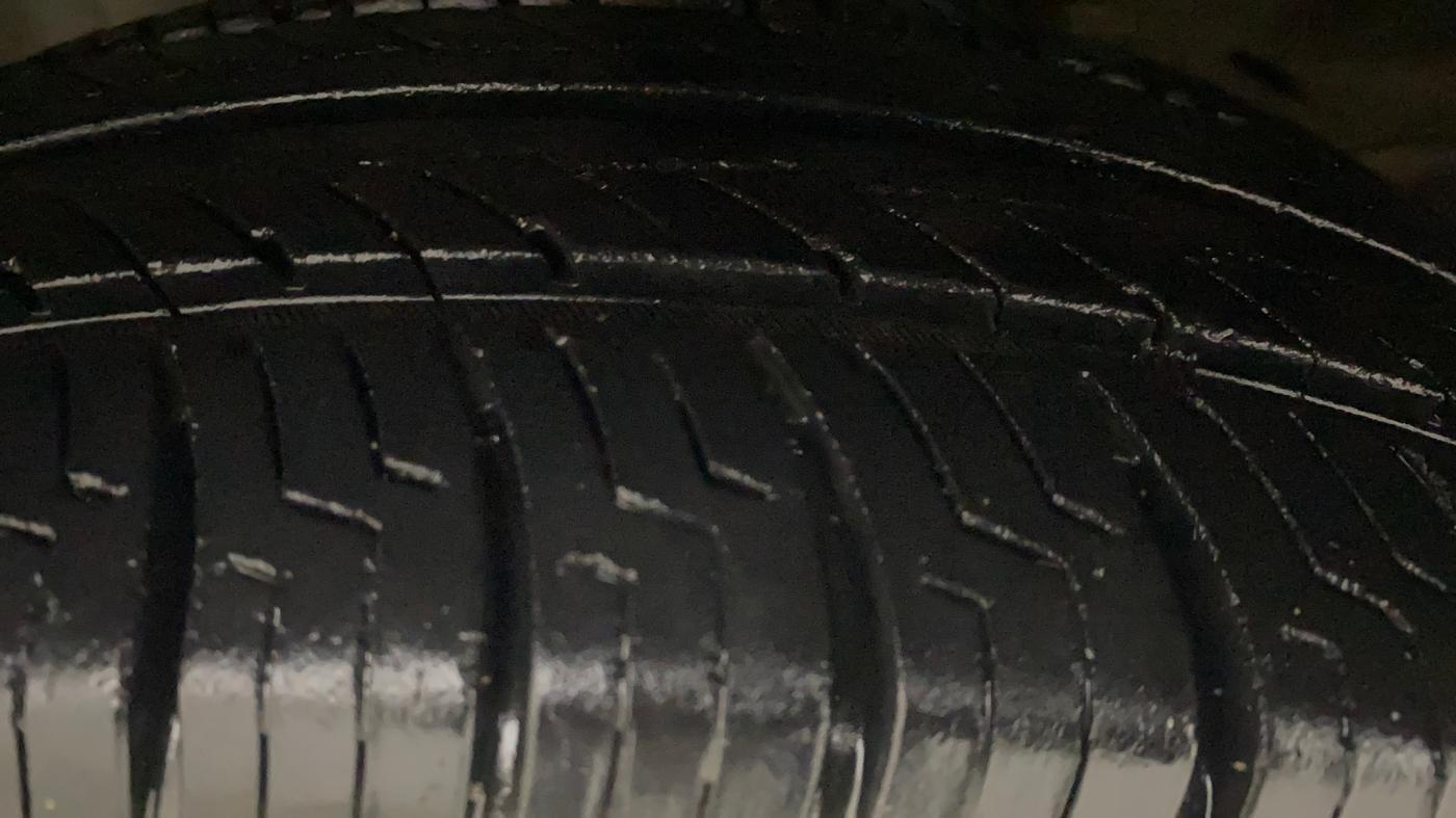 2012 Nissan Sunny XL DIESEL, Diesel, Manual, 1,17,917 km, Left Front Tyre Tread