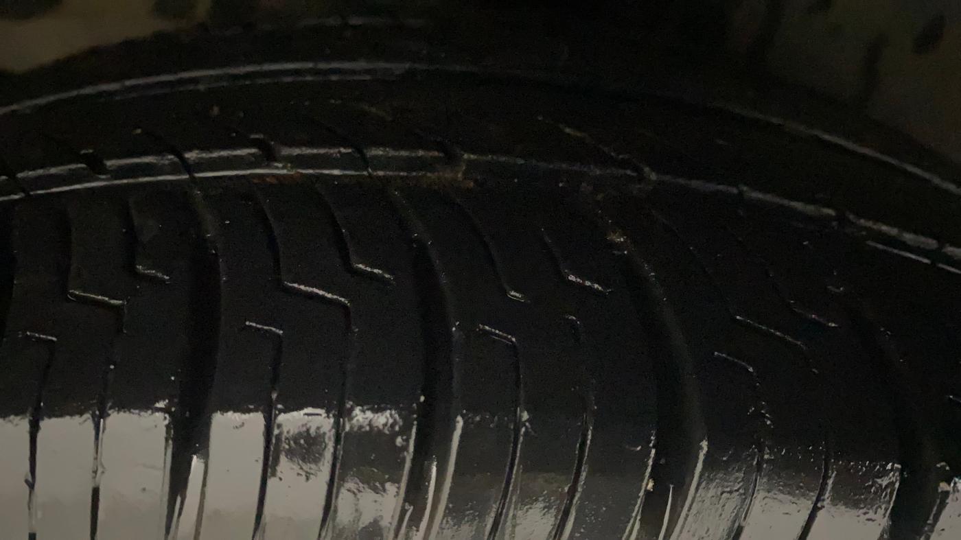 2012 Nissan Sunny XL DIESEL, Diesel, Manual, 1,17,917 km, Right Rear Tyre Tread