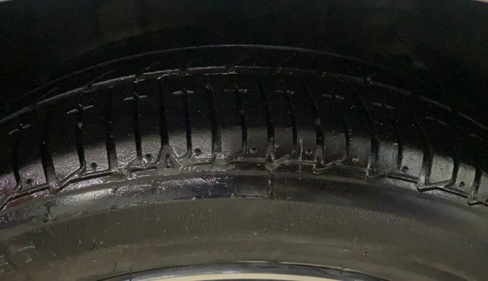 2024 Tata Tiago XZ PLUS PETROL, Petrol, Manual, 19,168 km, Right Front Tyre Tread