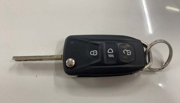 2024 Tata Tiago XZ PLUS PETROL, Petrol, Manual, 19,168 km, Key Close Up