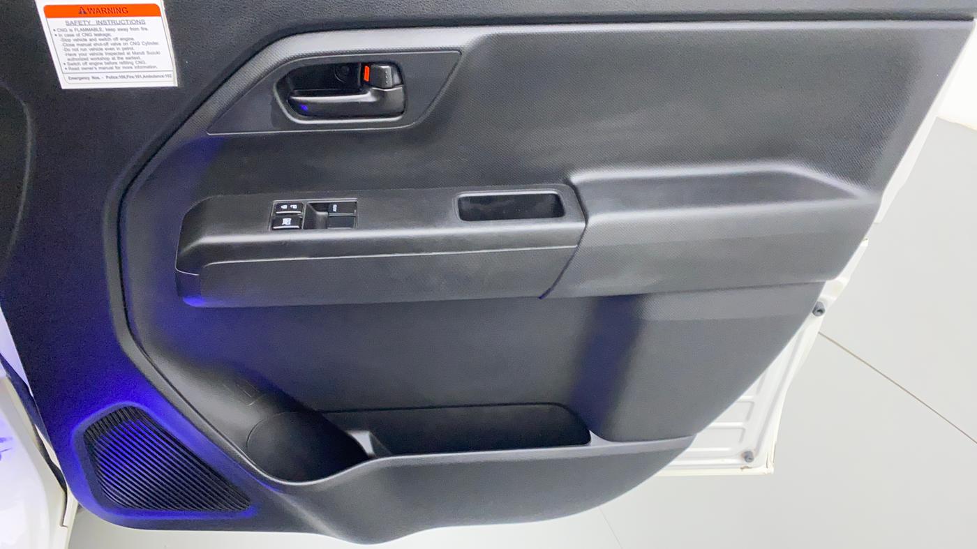 2021 Maruti New Wagon-R LXI CNG 1.0 L, CNG, Manual, 24,534 km, Driver Side Door Panels Control