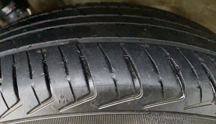 2021 Maruti New Wagon-R LXI CNG 1.0 L, CNG, Manual, 24,534 km, Left Rear Tyre Tread