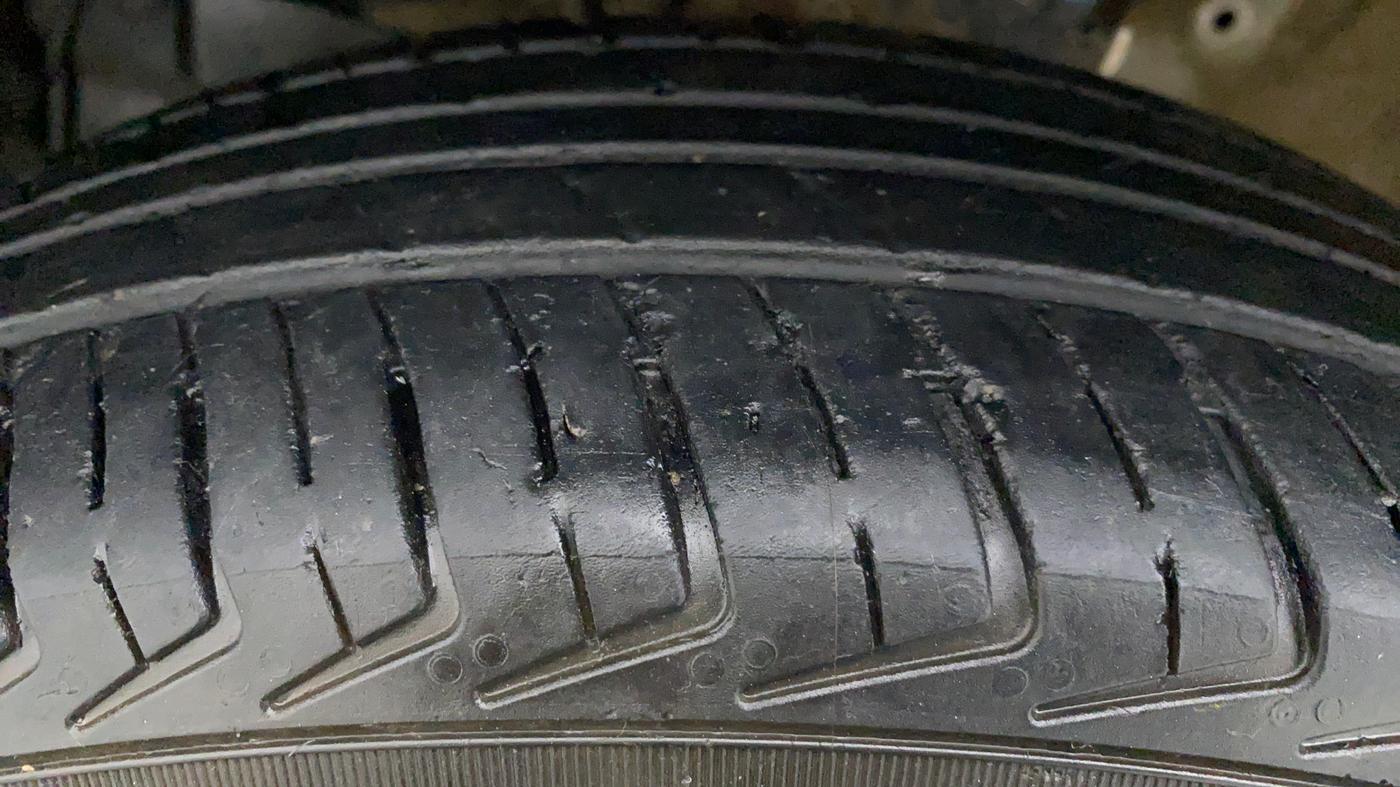2021 Maruti New Wagon-R LXI CNG 1.0 L, CNG, Manual, 24,534 km, Right Front Tyre Tread