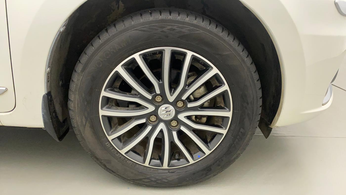 2021 Maruti Dzire VXI, Petrol, Manual, 8,411 km, Right Front Wheel