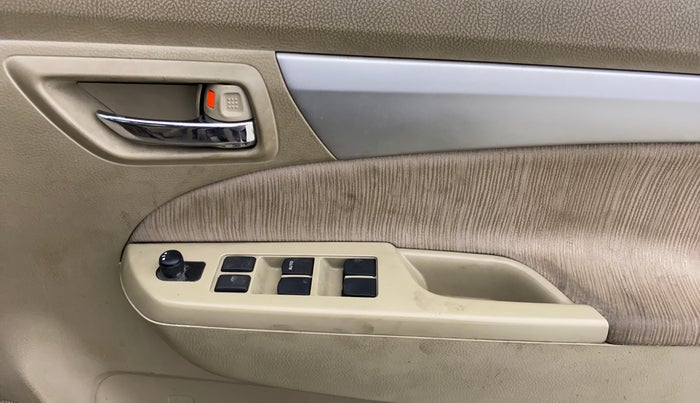 2013 Maruti Ertiga VXI, Petrol, Manual, 33,718 km, Driver Side Door Panels Control