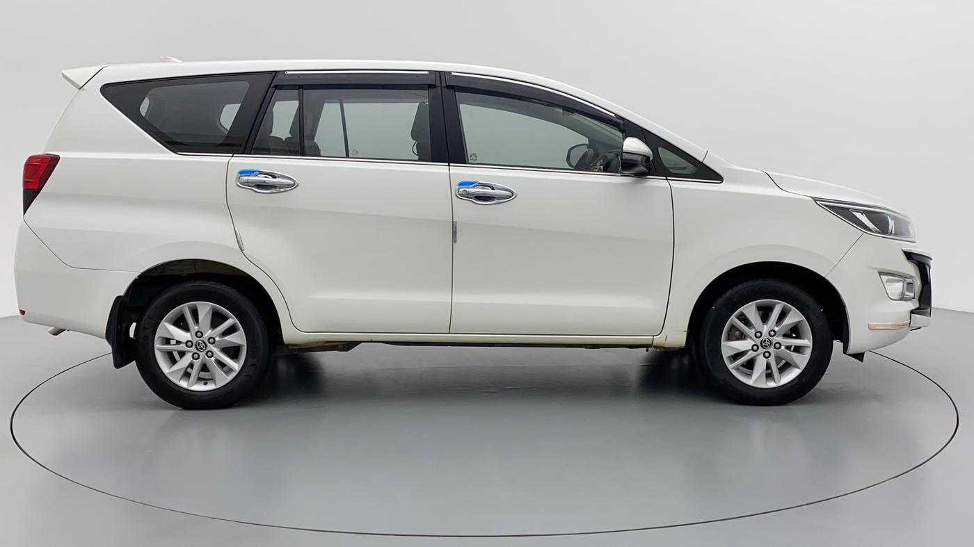 2018 Toyota Innova Crysta 2.4 VX 7 STR, Diesel, Manual, 37,200 km, Right Side View