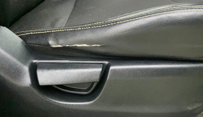 2019 Hyundai NEW SANTRO MAGNA, Petrol, Manual, 68,082 km, Driver Side Adjustment Panel