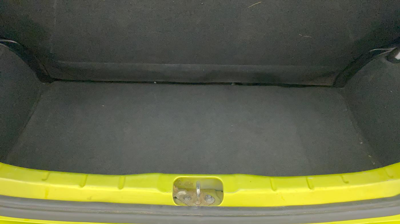 2019 Hyundai NEW SANTRO MAGNA, Petrol, Manual, 68,082 km, Boot Inside