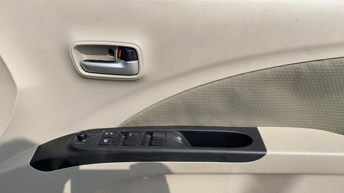 2019 Maruti Celerio ZXI, Petrol, Manual, 10,304 km, Driver Side Door Panels Control