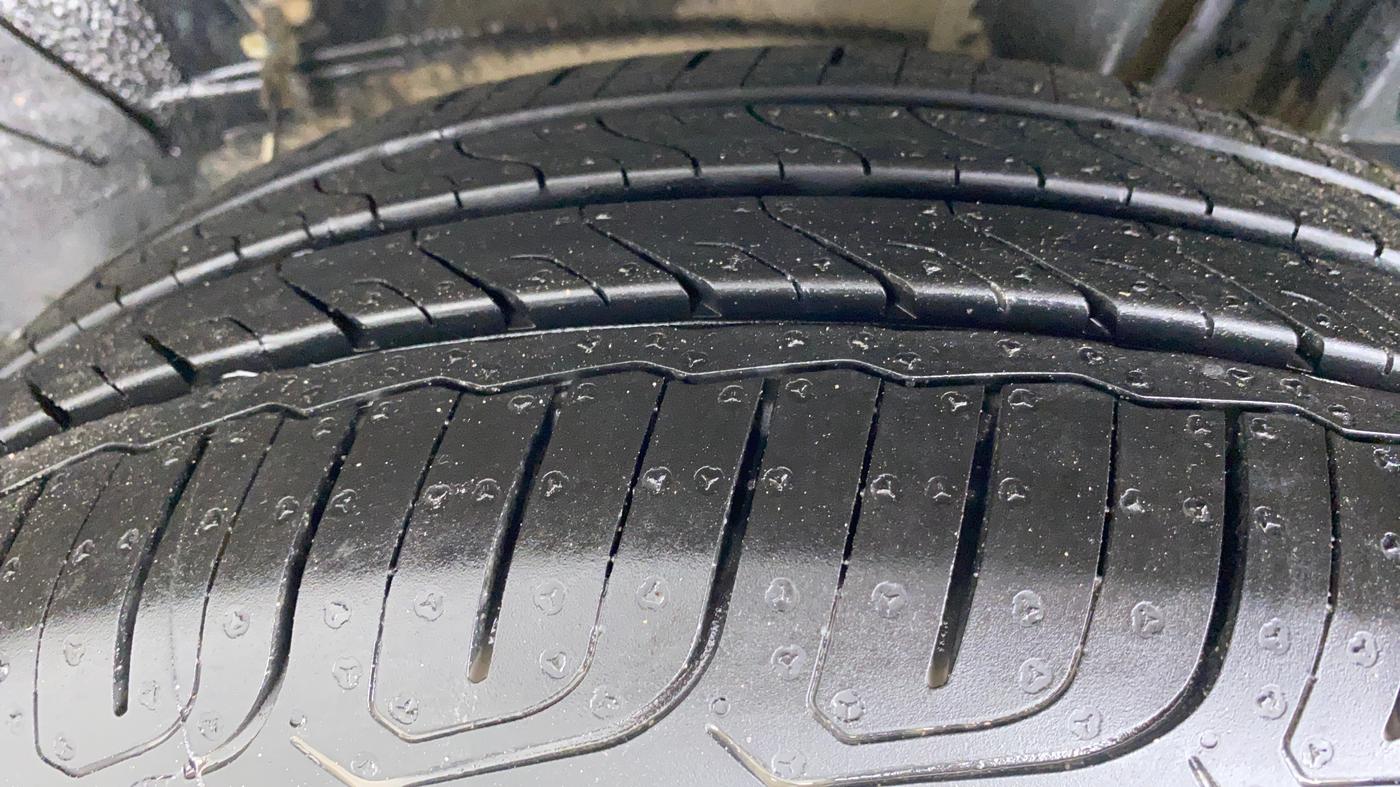 2013 Toyota Etios V SP, Petrol, Manual, 97,892 km, Left Rear Tyre Tread