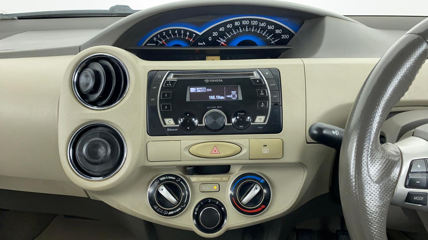 2013 Toyota Etios V SP, Petrol, Manual, 97,892 km, Air Conditioner