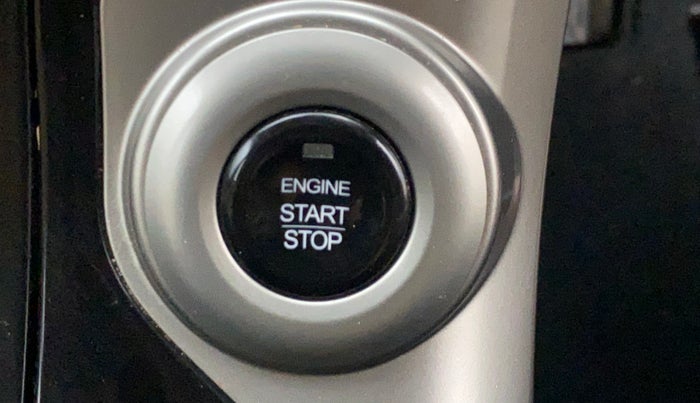 2021 Mahindra XUV500 W11, Diesel, Manual, 65,170 km, Keyless Start/ Stop Button