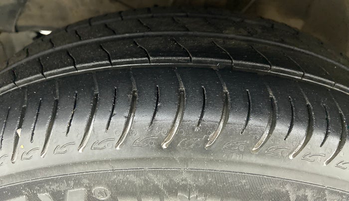 2020 Maruti Baleno SIGMA PETROL 1.2, Petrol, Manual, 18,446 km, Left Front Tyre Tread