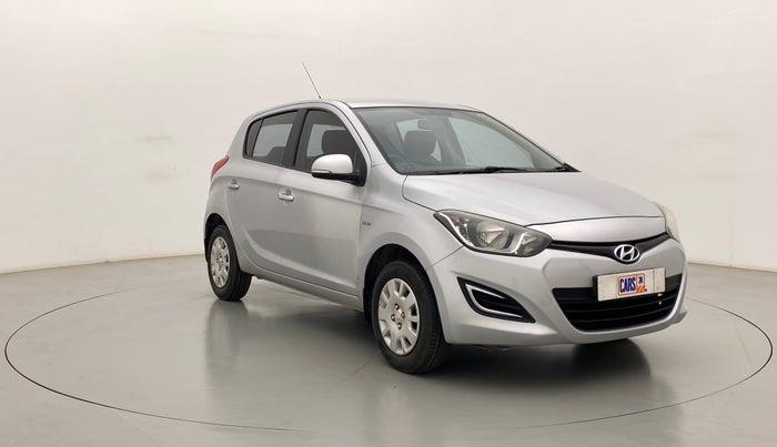 2014 Hyundai i20 MAGNA O 1.2, Petrol, Manual, 74,795 km, Right Front Diagonal