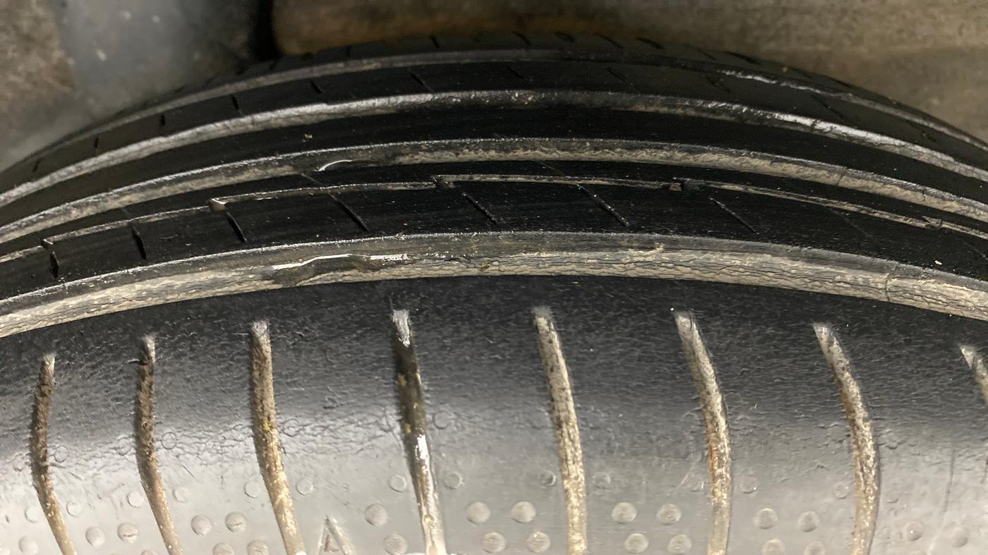 2014 Hyundai i20 MAGNA O 1.2, Petrol, Manual, 74,795 km, Left Rear Tyre Tread
