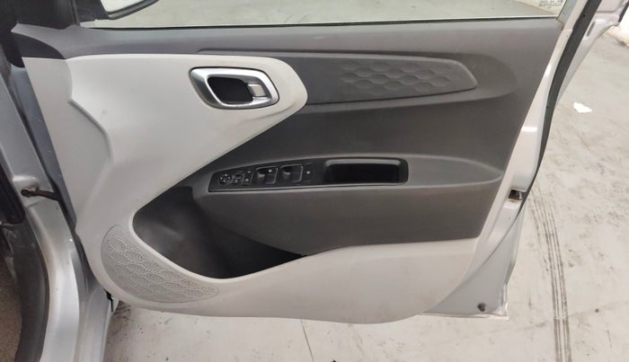 2021 Hyundai GRAND I10 NIOS SPORTZ 1.2 KAPPA VTVT CNG, CNG, Manual, 78,486 km, Driver Side Door Panels Control