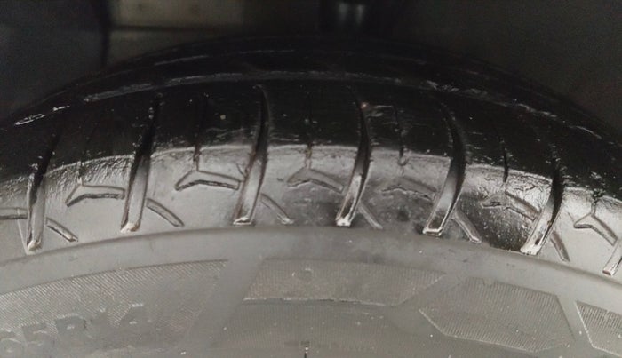 2021 Hyundai GRAND I10 NIOS SPORTZ 1.2 KAPPA VTVT CNG, CNG, Manual, 78,486 km, Left Front Tyre Tread