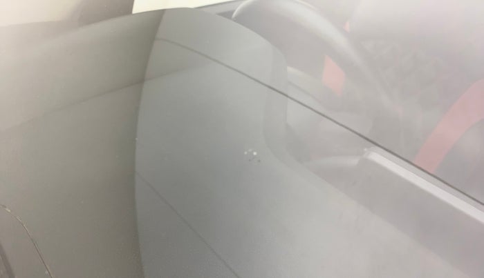 2021 Renault Kiger RXZ TURBO MT DUAL TONE, Petrol, Manual, 58,177 km, Front windshield - Minor spot on windshield