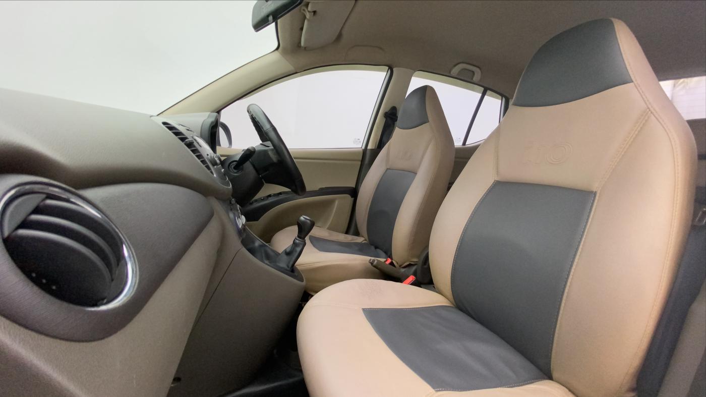 2013 Hyundai i10 SPORTZ 1.2, Petrol, Manual, 74,726 km, Right Side Front Door Cabin