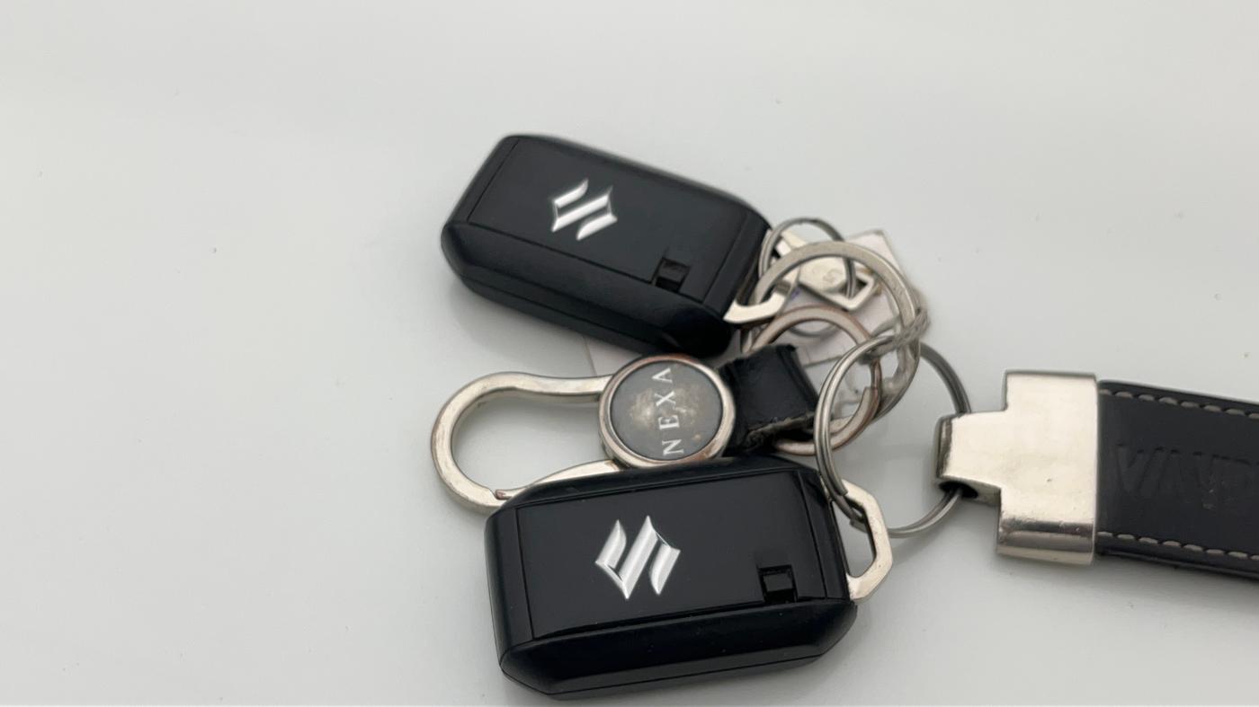 2023 Maruti Grand Vitara ZETA SMART HYBRID, Petrol, Manual, 68,664 km, Key Close Up