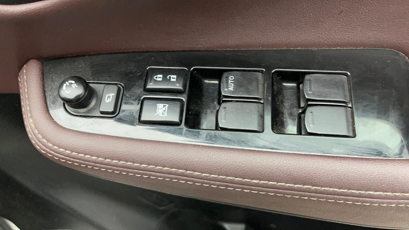 2023 Maruti Grand Vitara ZETA SMART HYBRID, Petrol, Manual, 68,664 km, Driver Side Door Panels Control