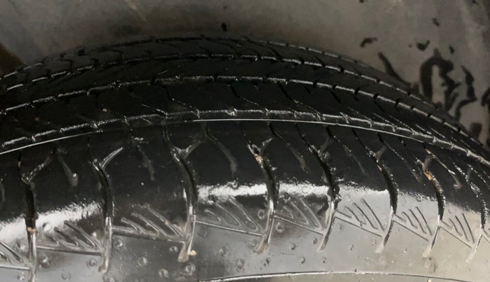 2023 Maruti Grand Vitara ZETA SMART HYBRID, Petrol, Manual, 68,282 km, Right Rear Tyre Tread