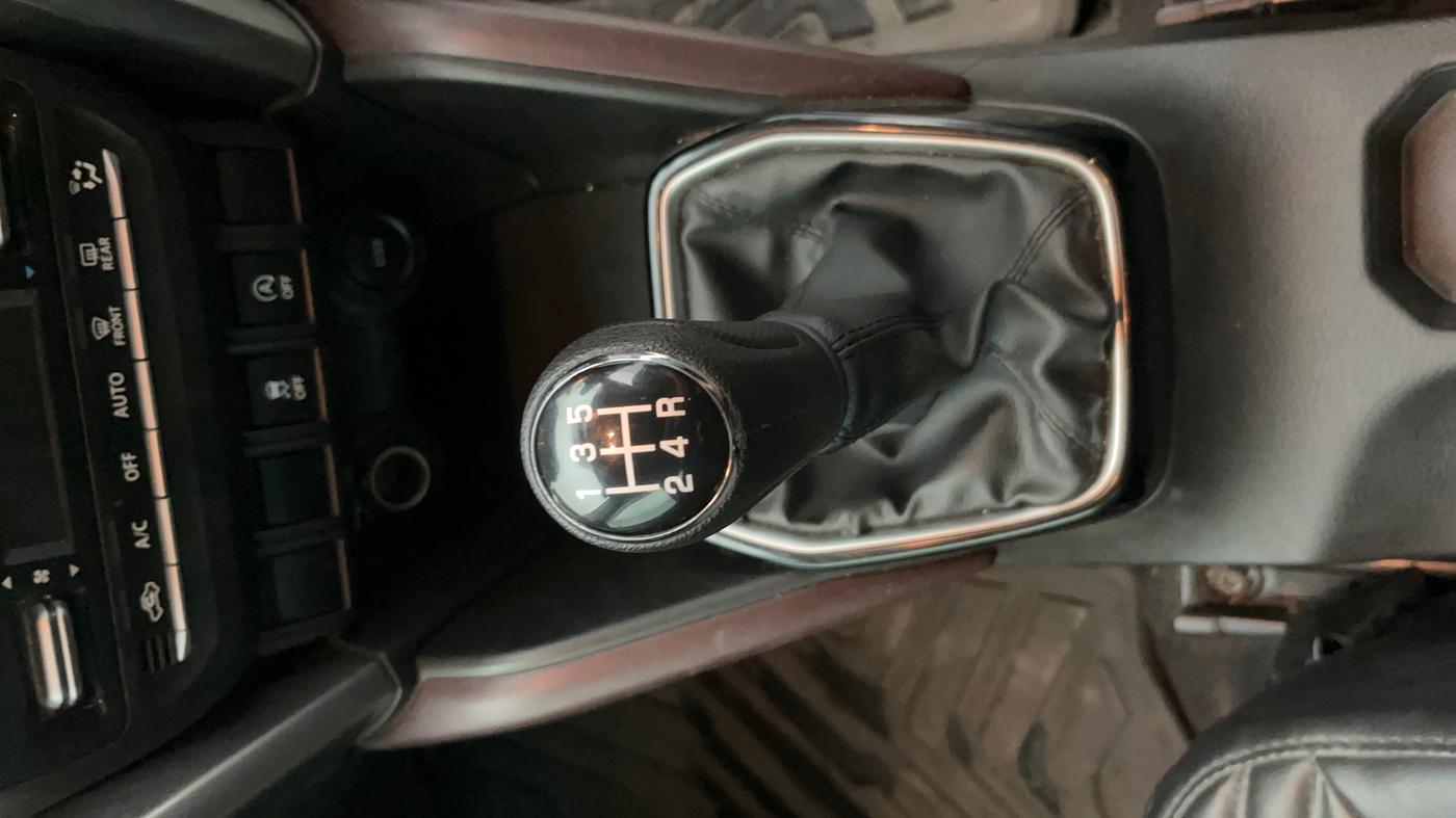 2023 Maruti Grand Vitara ZETA SMART HYBRID, Petrol, Manual, 68,664 km, Gear Lever